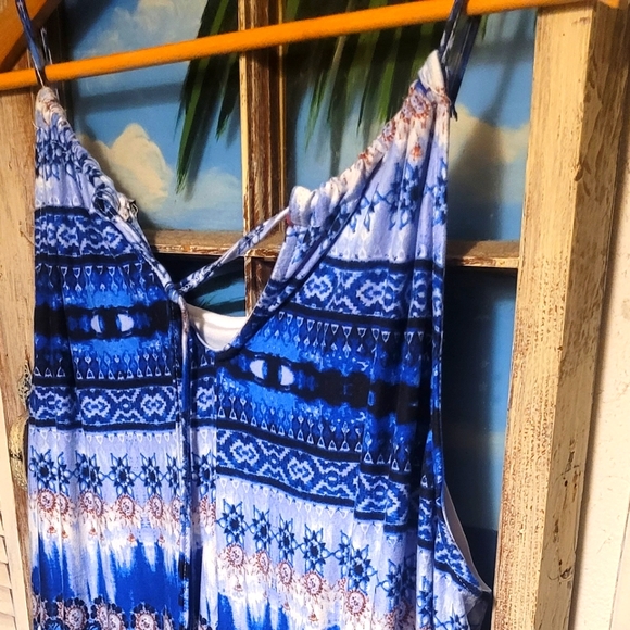 Blue Pattern Maxi Dress - Picture 5 of 5